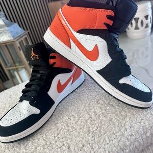 Jordan 1 Retro High OG, Black, White, and Orange
